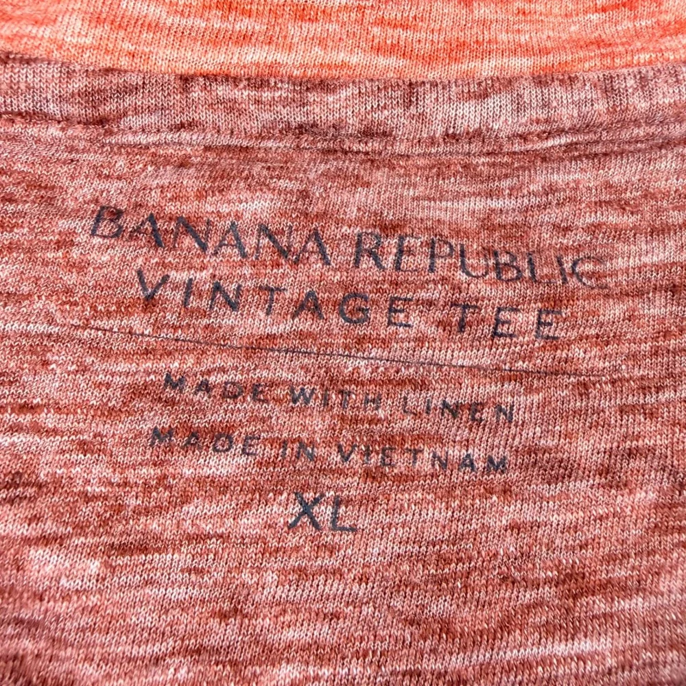 Banana Republic Vintage Tee Men's XL Orange Heathered Linen Blend V-Neck Pocket